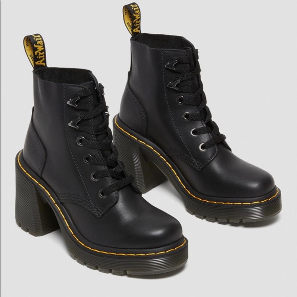 DR MARTENS SANDAL LEATHER LACE UP FLARED HEELS BOOT Size: 8 - Picture 2 of 6